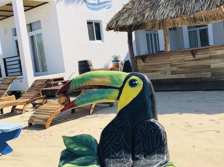 منتجع Ocean Breeze