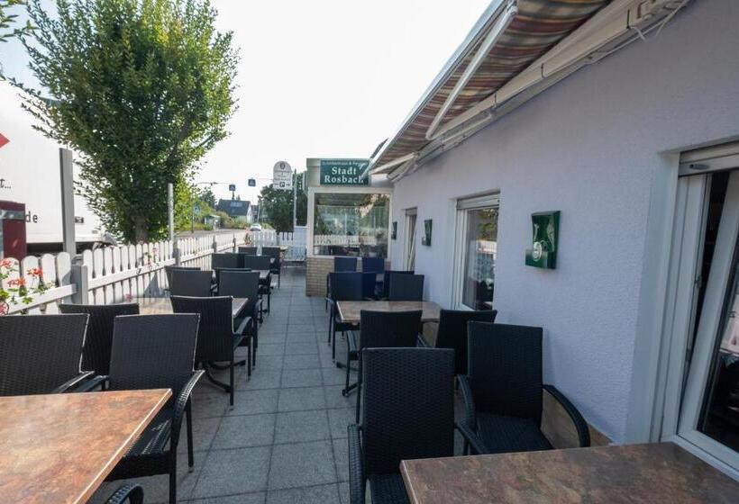 Schnitzelhaus Und Pension Stadt Rosbach