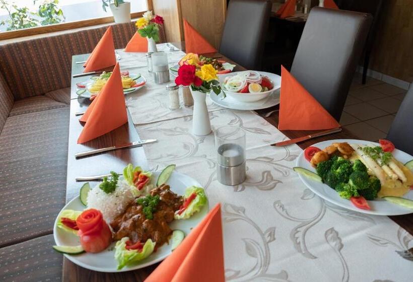 Schnitzelhaus Und Pension Stadt Rosbach