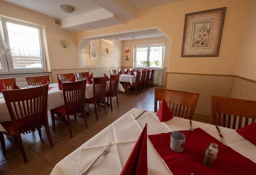 Schnitzelhaus Und Pension Stadt Rosbach