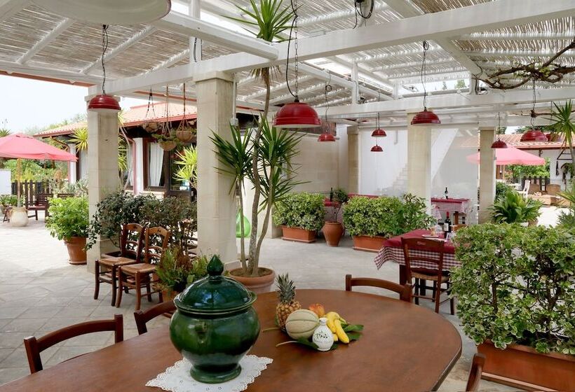 酒店 Masseria L Uliveto Agri Resort