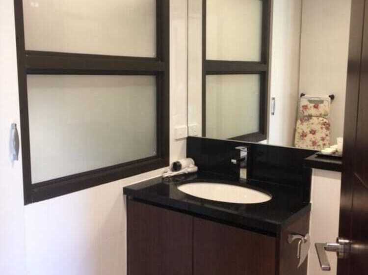 ホテル Nambis Inn