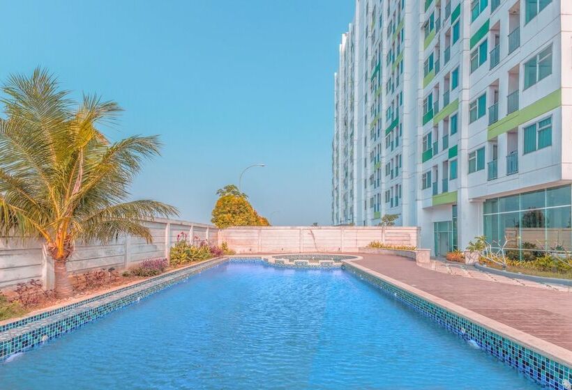 فندق Collection O The Enviro Cikarang