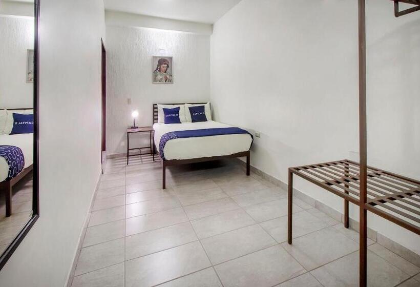 Отель Capital O Plaza Galindo