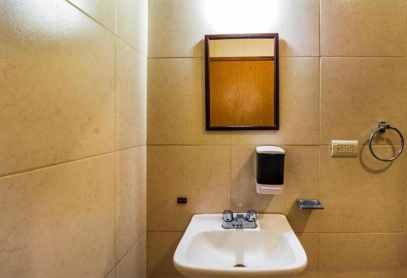 Отель Capital O Plaza Galindo