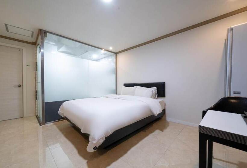 מוטל Icheon Hotel Bene