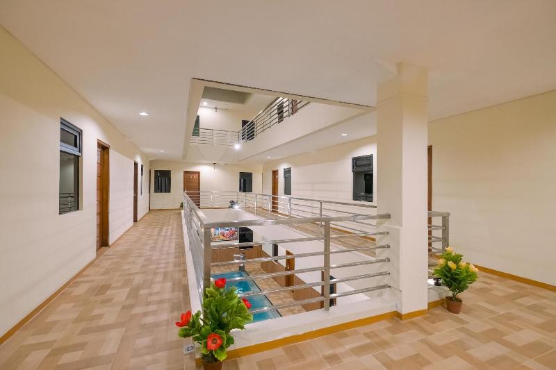 بنسيون Caroline Guest House