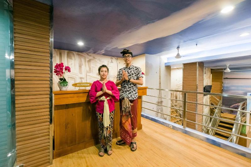 بنسيون Caroline Guest House