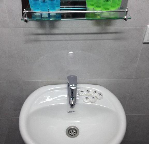 پانسیون Continental