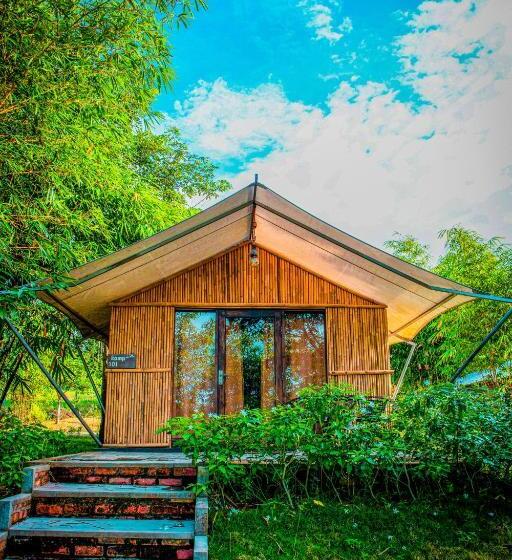 بنسيون Dbambookamp Desa Wisata Ekang