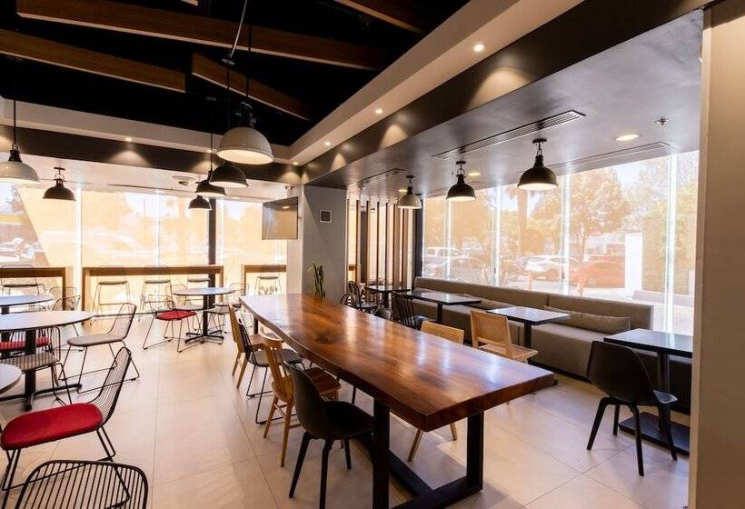 בית מלון כפרי Ibis Tijuana