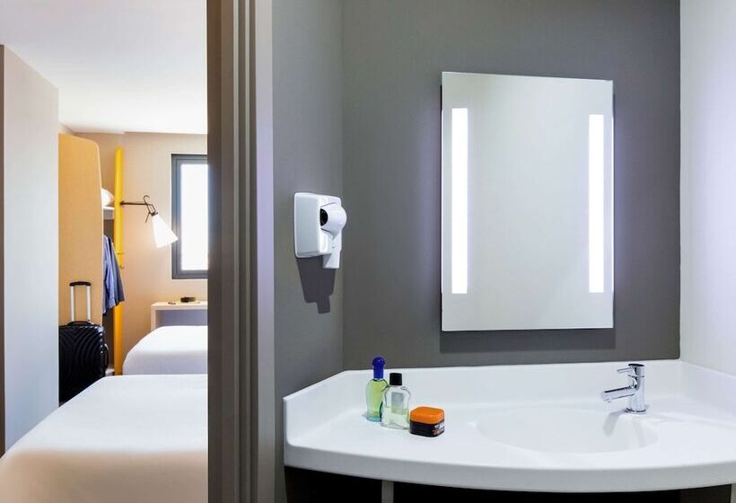 בית מלון כפרי Ibis Tijuana