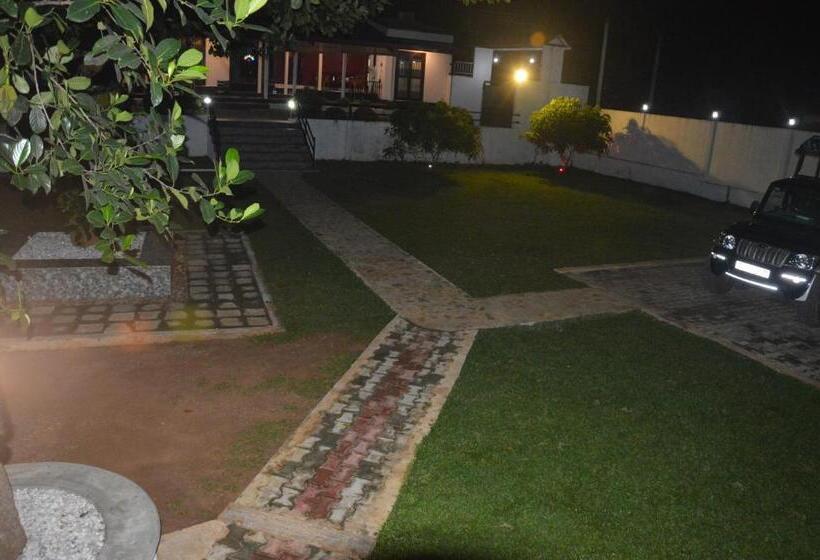 فندق Olivi Palace