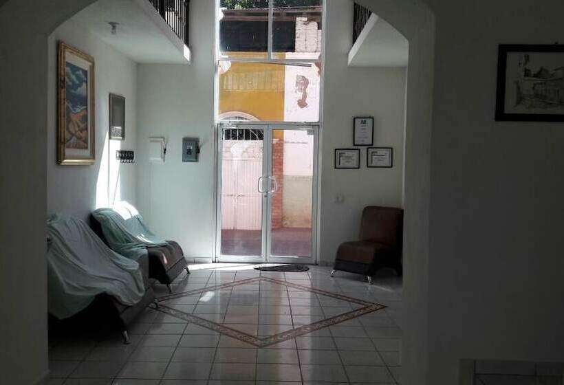 فندق Real De San Pedro