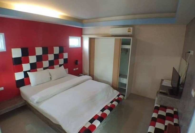 בית מלון כפרי Suwannaphum Trang Resort