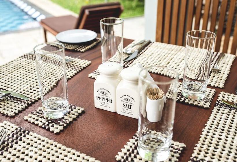 فندق Thambu Illam