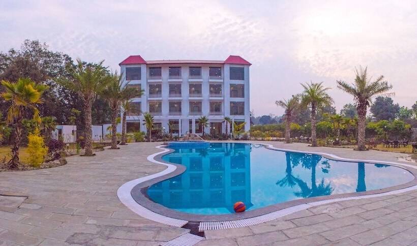 בית מלון כפרי The Darien Resort