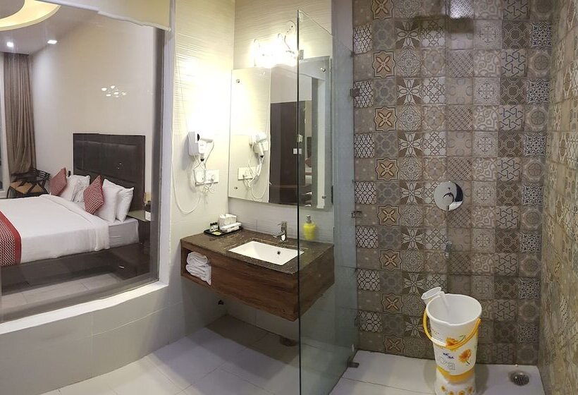 בית מלון כפרי The Darien Resort