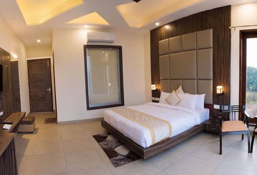 בית מלון כפרי The Darien Resort