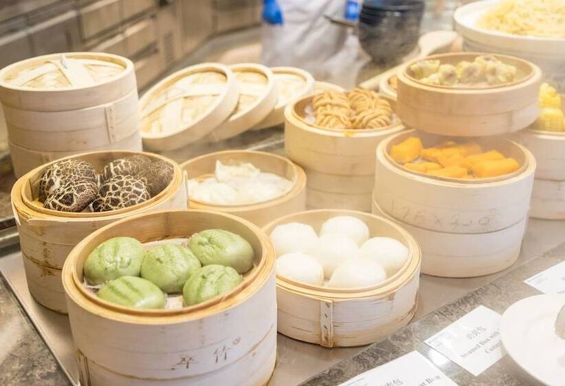 Отель Wyndham Grand Plaza Royale Yuzhou Xiamen Wuyuan Bay