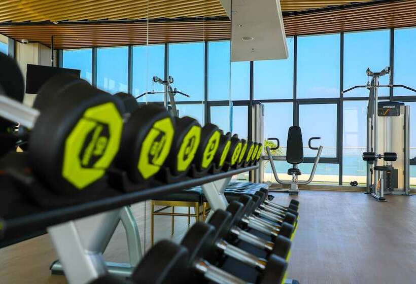 Отель Wyndham Grand Plaza Royale Yuzhou Xiamen Wuyuan Bay