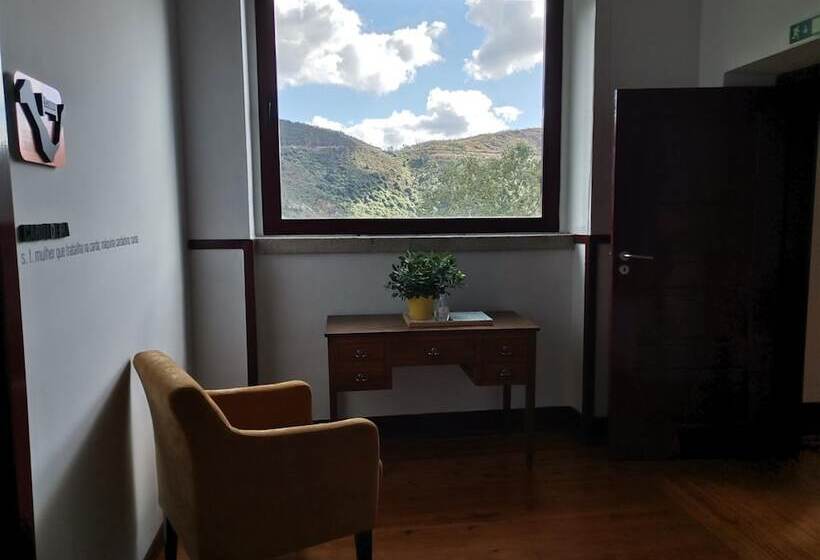 Loriga Feel Nature  Hostel