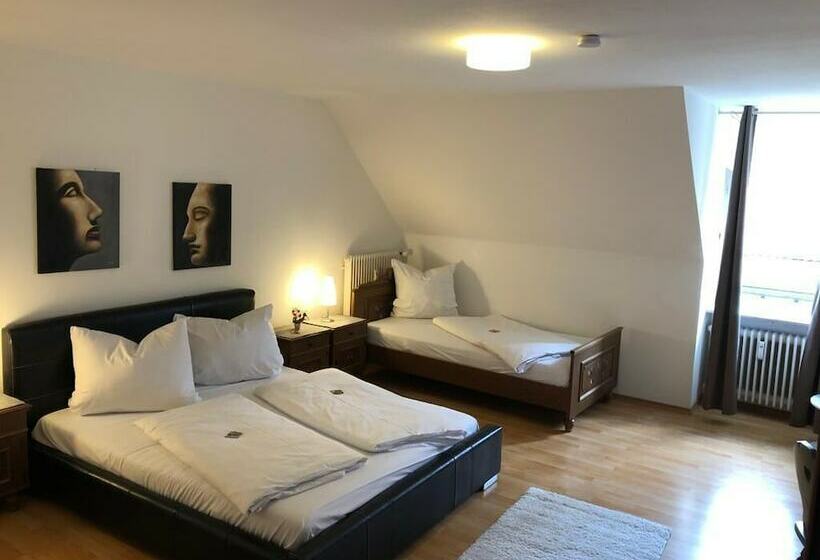 ペンション Gasthaus Pfafflinger