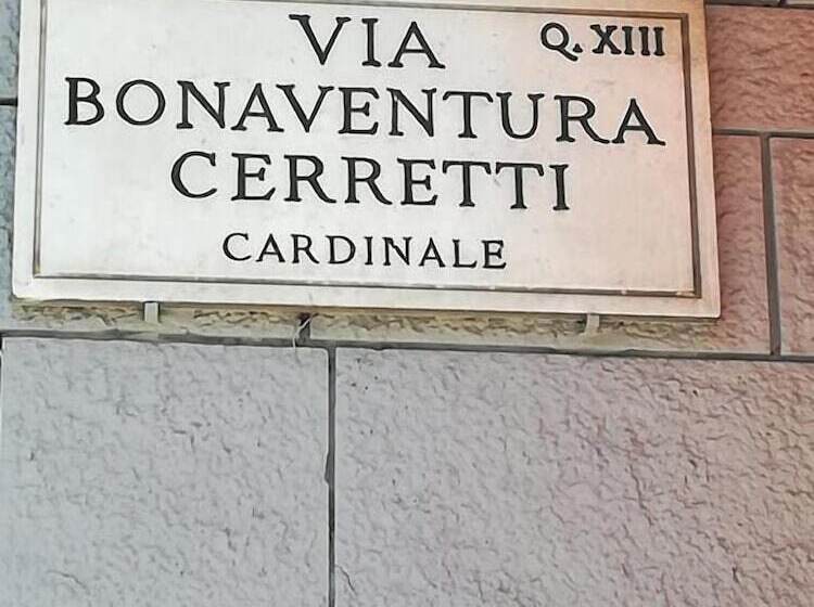 פנסיון Lanzies Guesthouse