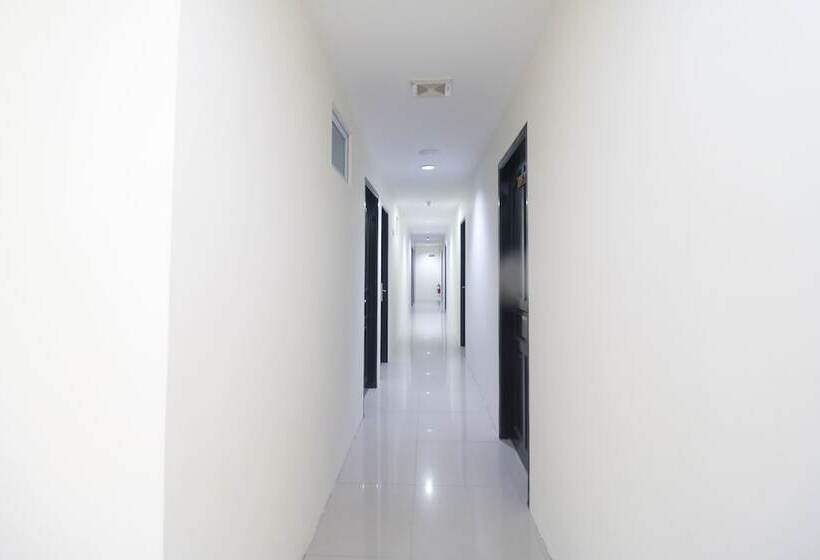 Пансион Reddoorz @ Baloi Batam