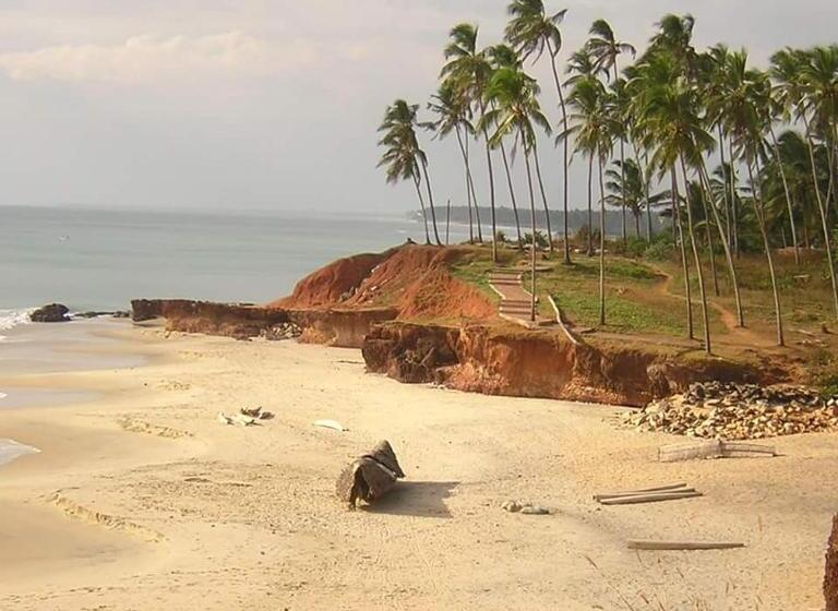 Sukriti Beach Resort