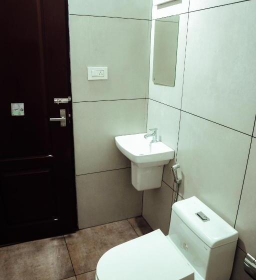 هاستل Back Packers Cochin Villa