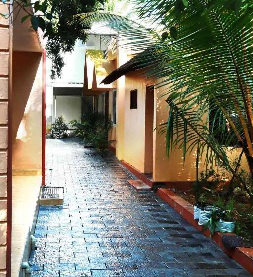 هاستل Back Packers Cochin Villa