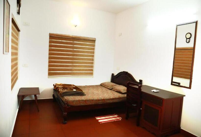 هاستل Back Packers Cochin Villa