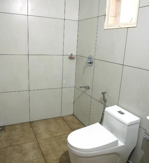 هاستل Back Packers Cochin Villa