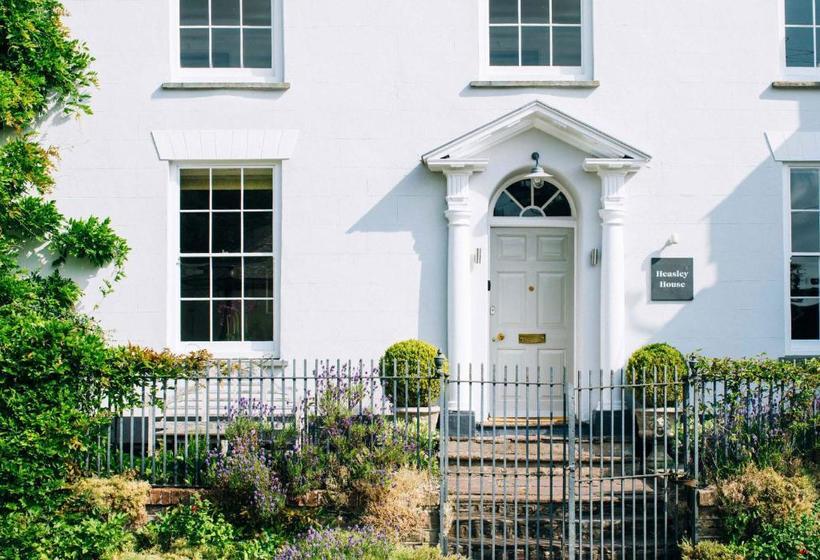 مبيت وإفطار Heasley House