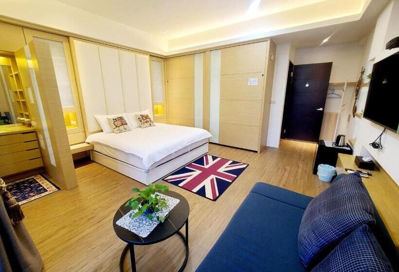 تختخواب و صبحانه Love Happiness Inn