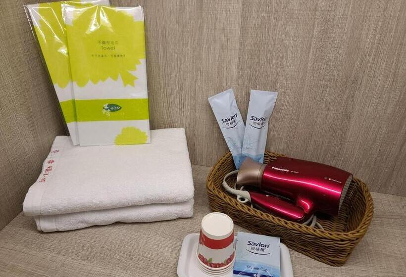 تختخواب و صبحانه Love Happiness Inn