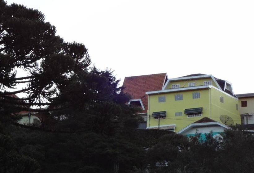 Bed and Breakfast Residência Tia Stella