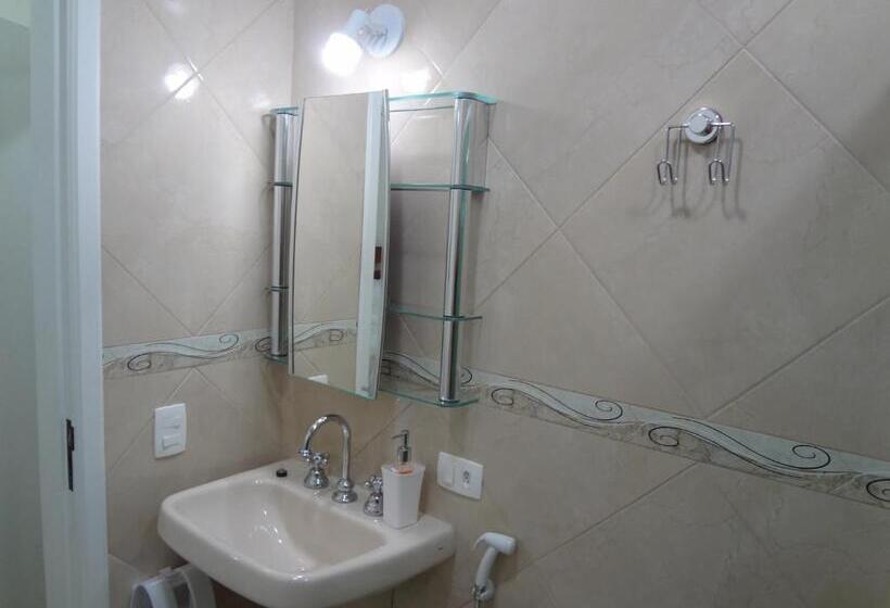 住宿加早餐  Residência Tia Stella