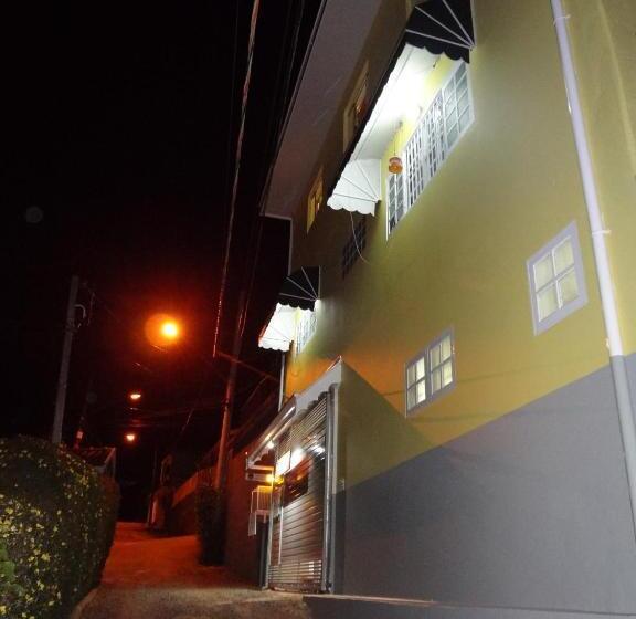 Bed and Breakfast Residência Tia Stella