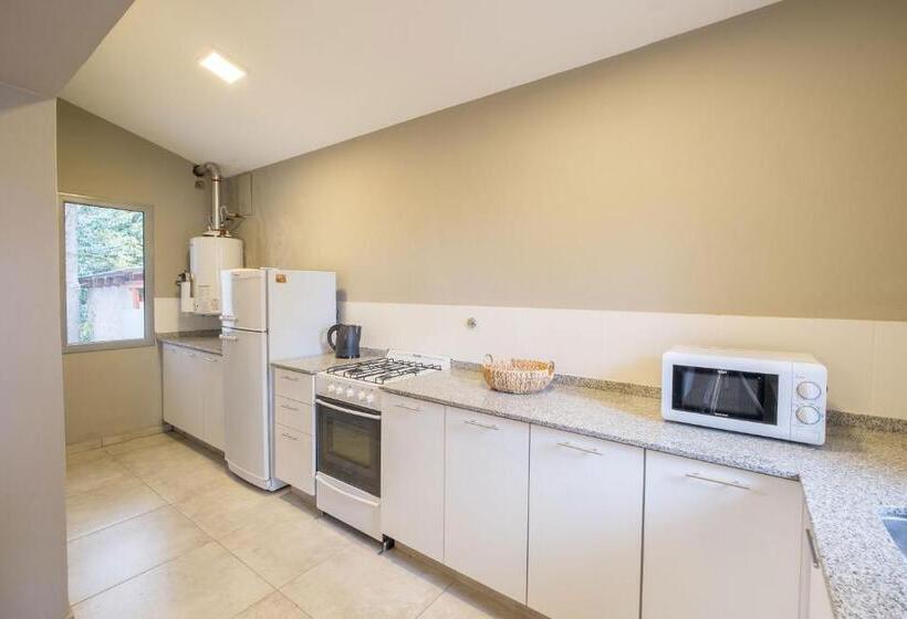 هتل Calina Casa De Huéspedes