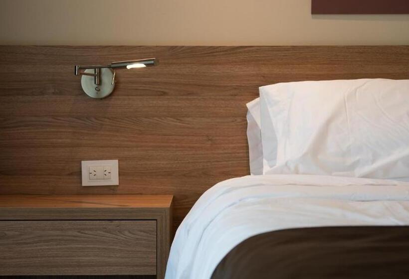 هتل Calina Casa De Huéspedes