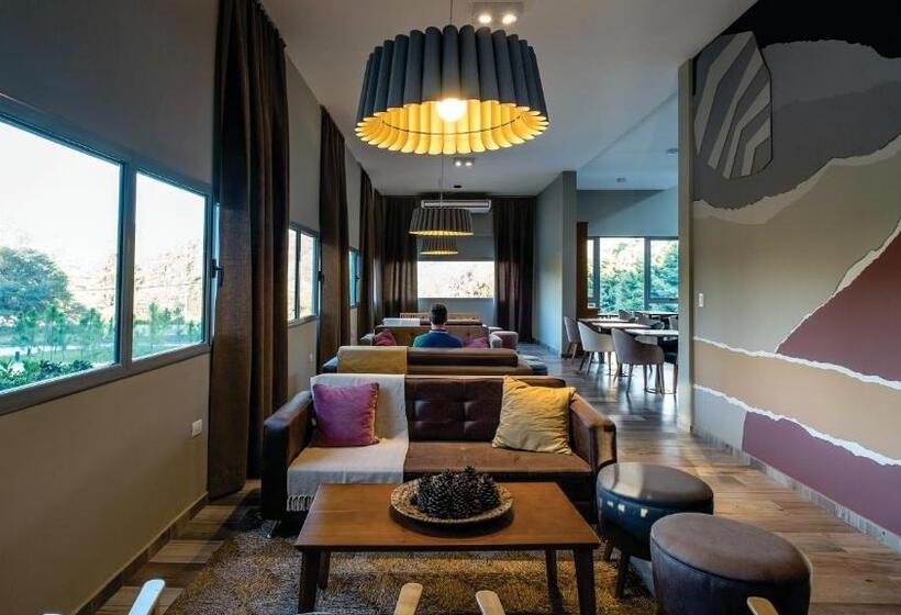 هتل Calina Casa De Huéspedes