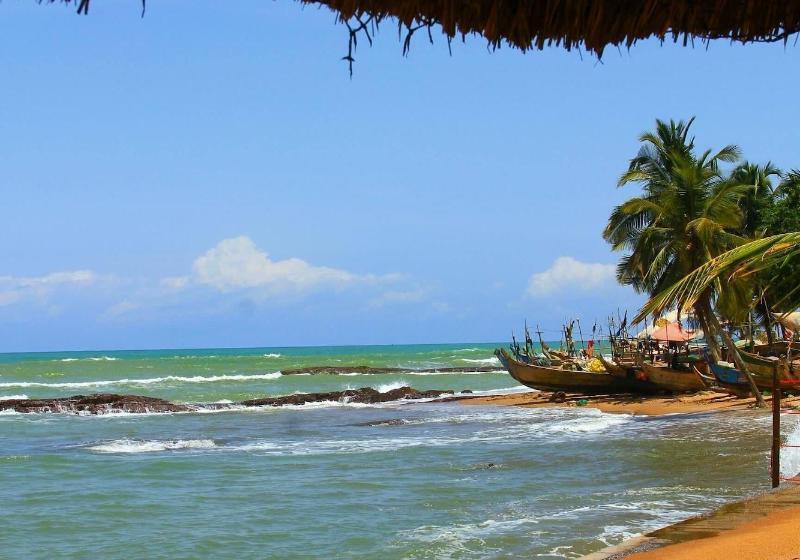 هتل Charlestina Beach Resort