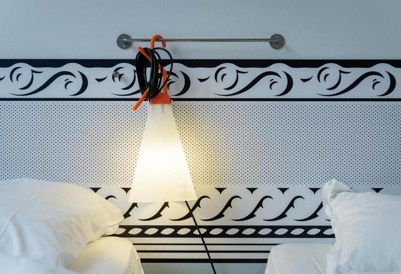 ホテル Continental