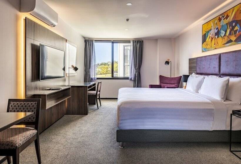 هتل Marsden Suites Albany