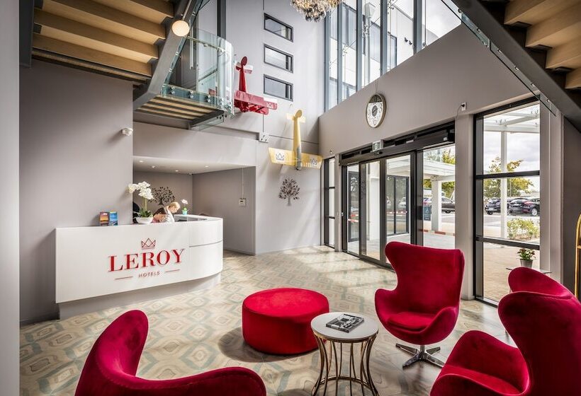 هتل Marsden Suites Albany