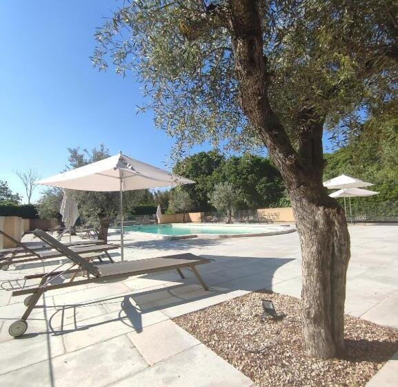 Отель Les Chambres Du Prieuré