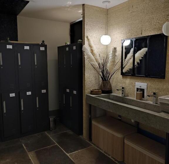 Отель Les Chambres Du Prieuré