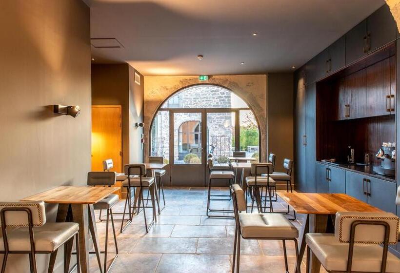 Отель Les Chambres Du Prieuré